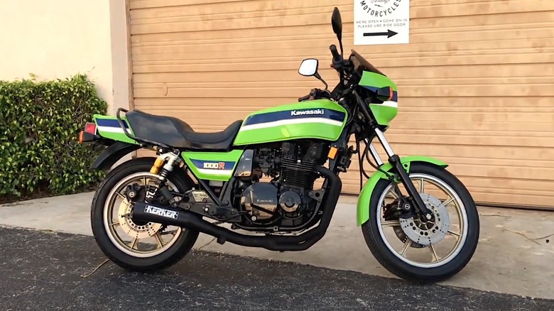 Kawasaki KZ1000R replica