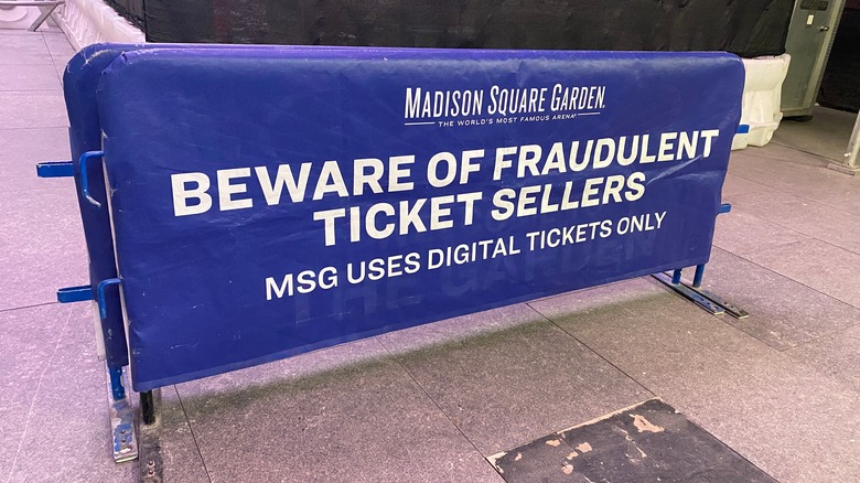 Madison Square Garden signage warning about scalpers