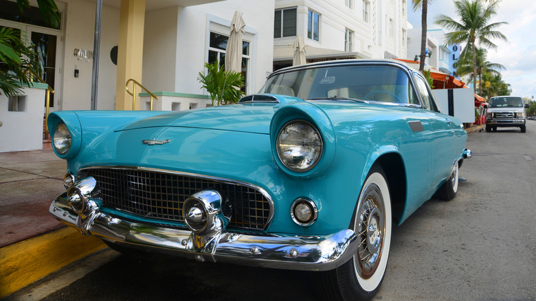 1957 Ford Thunderbird