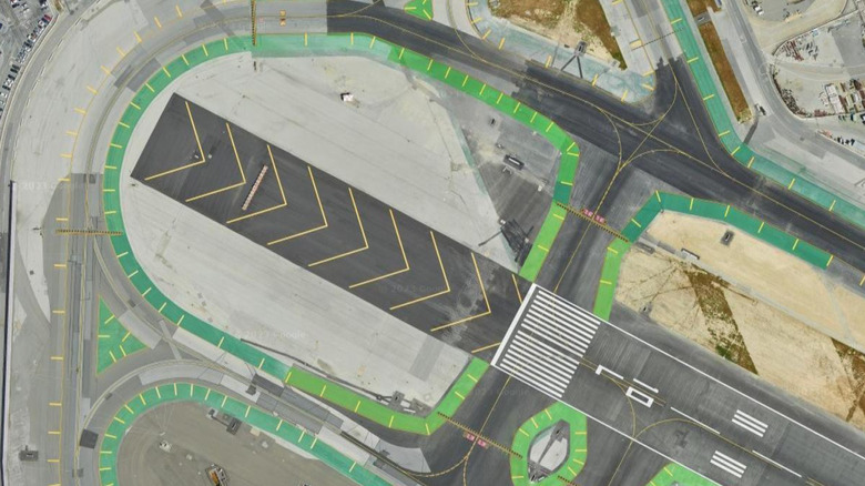 Google Earth view of runway with EMAS installed