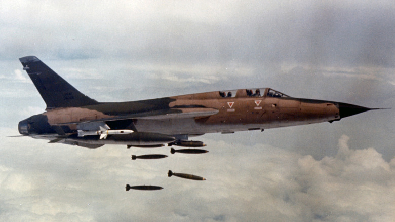 F-105D bombing North Vietnam