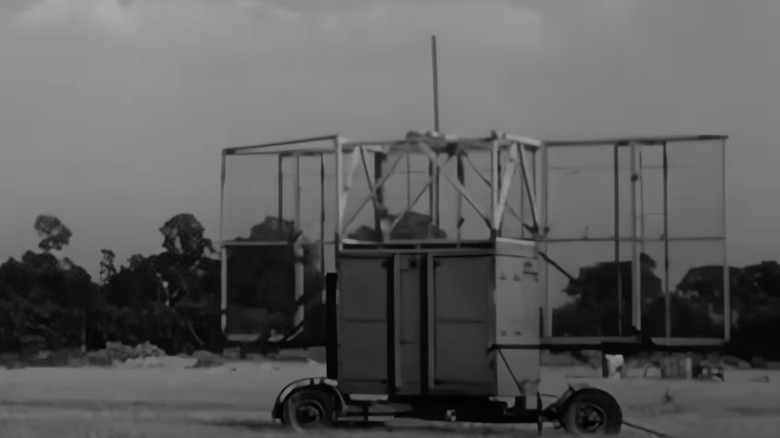 A rectangle shaped RADAR device on four wheels