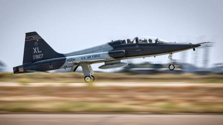 T-38 jet landing