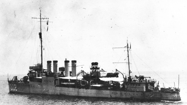 USS Stoddert floating in ocean