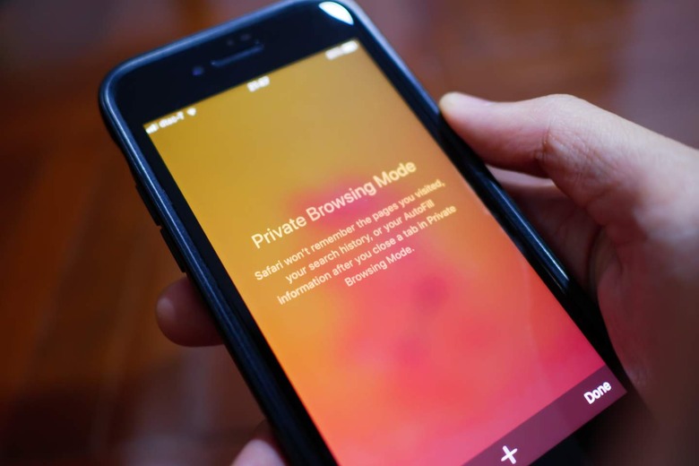 iPhone with Private Browsing mode