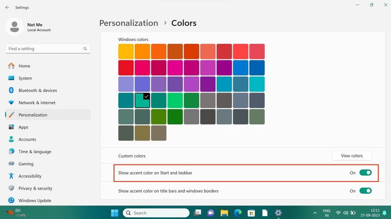 Windows 11 taskbar color settings