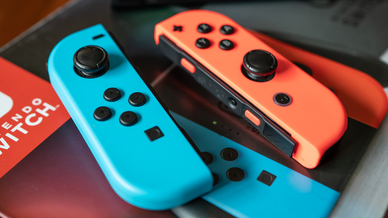 How To Change The Color Of Your Nintendo Switch Joy-Cons