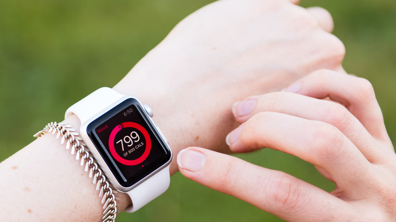 how-to-change-calorie-goal-on-apple-watch-red-move-ring