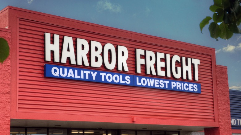 Harbor Freight storefront