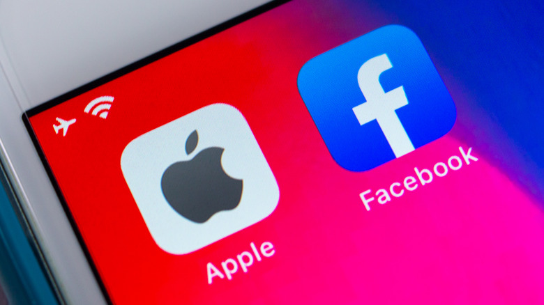 apple and facebook apps phone
