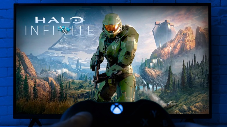 Halo Infinite with Xbox controller