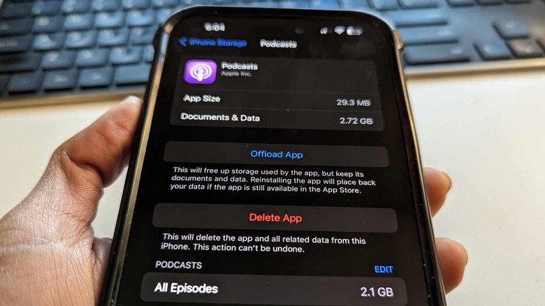 iPhone storage Podcasts app