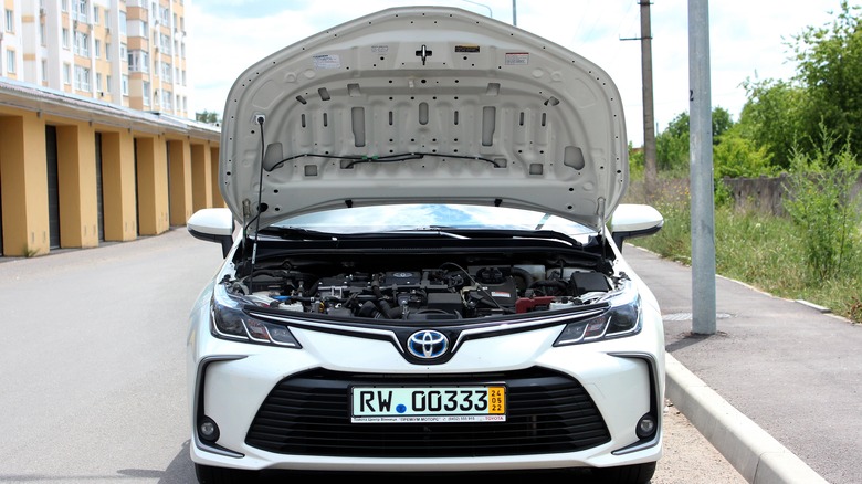 toyota corolla hood open engine