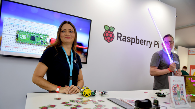 Raspberry Pi booth at Maker Faire