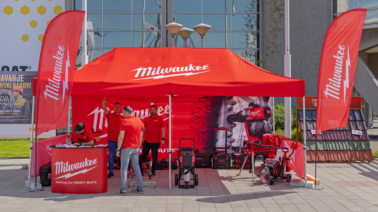 milwaukee tool tent display