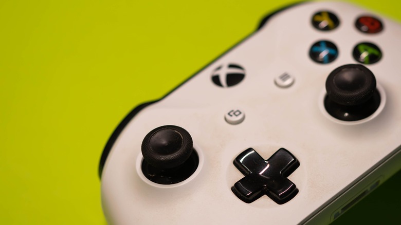 White Xbox controller