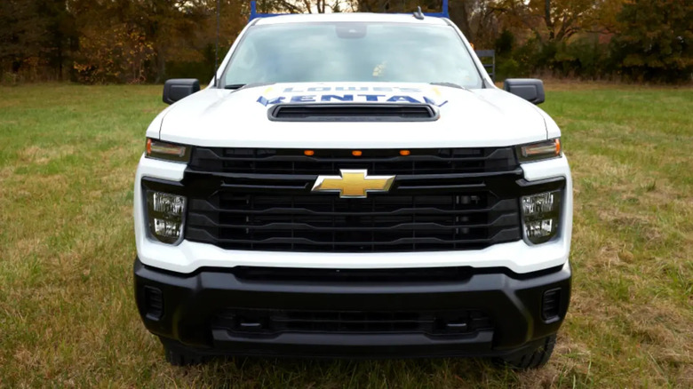 The front of a Chevy Silverado