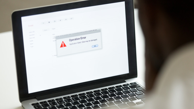 app crash alert on a computer screen