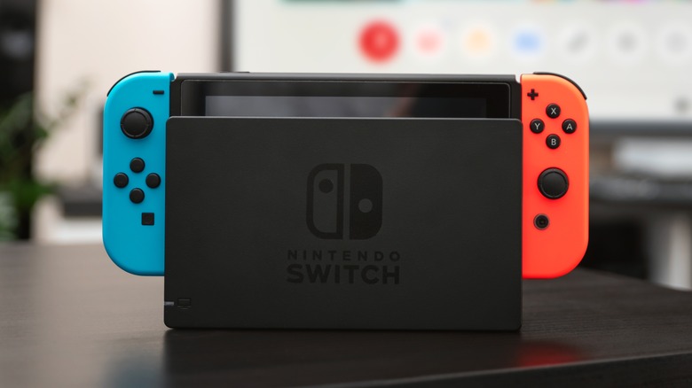 Nintendo Switch in dock