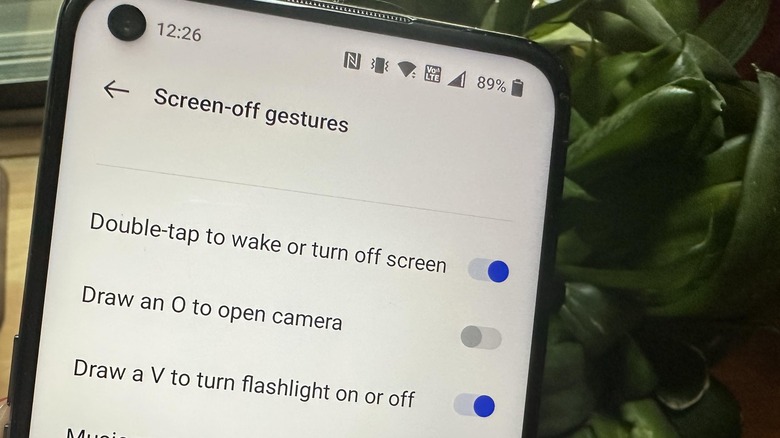 OnePlus phone screen gesture controls
