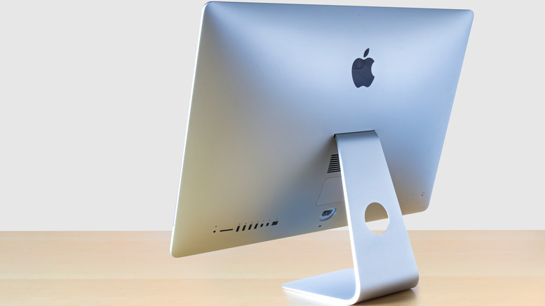 back view of a mac