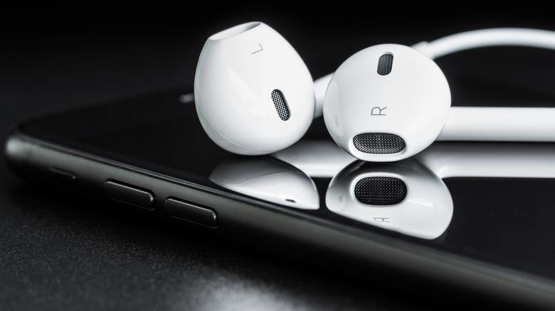 EarPods on iPhone