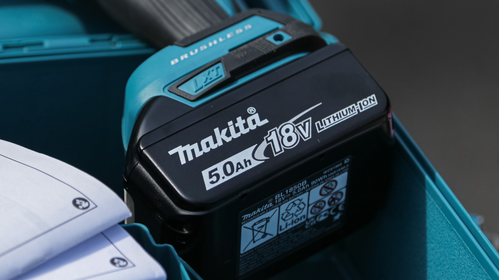 How To Wash A Makita Heated Jacket Without Frying The Battery