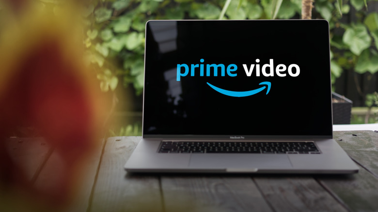 A macbook has the Amazon Prime Video logo onscreen