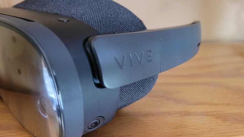 HTC VIVE XR Elite