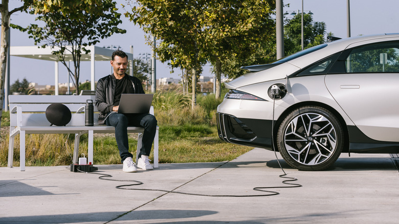 hyundai ioniq 6 charging laptop