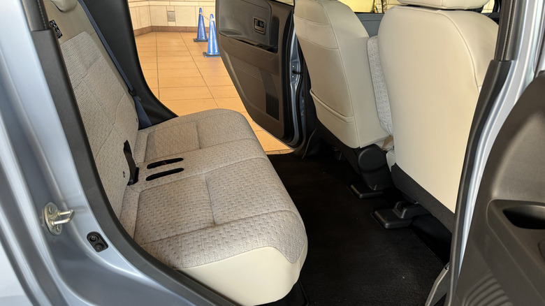 Nissan Sakura rear seats