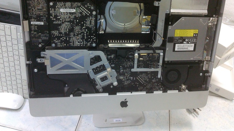 imac in repair shop