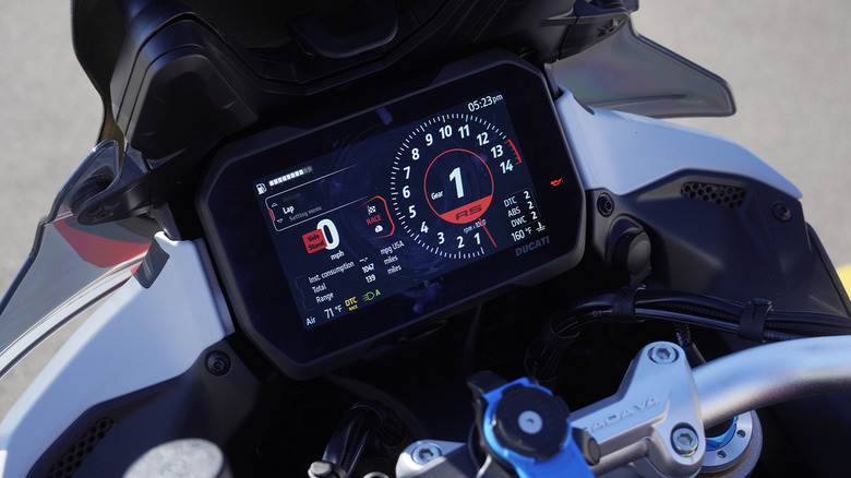 2024 Ducati Multistrada V4 RS  gauge cluster with Race mode