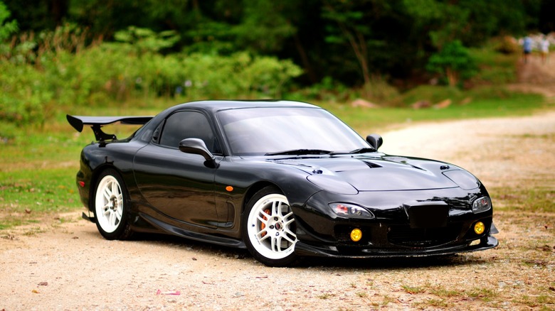 If You're Buying A Mazda RX-7, Know These Things About The Rotary