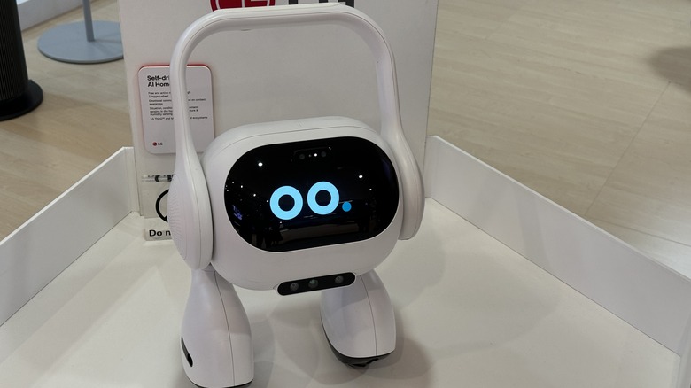 LG's self-driving robot