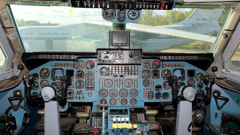 Cockpit view of Il-86 aircraft