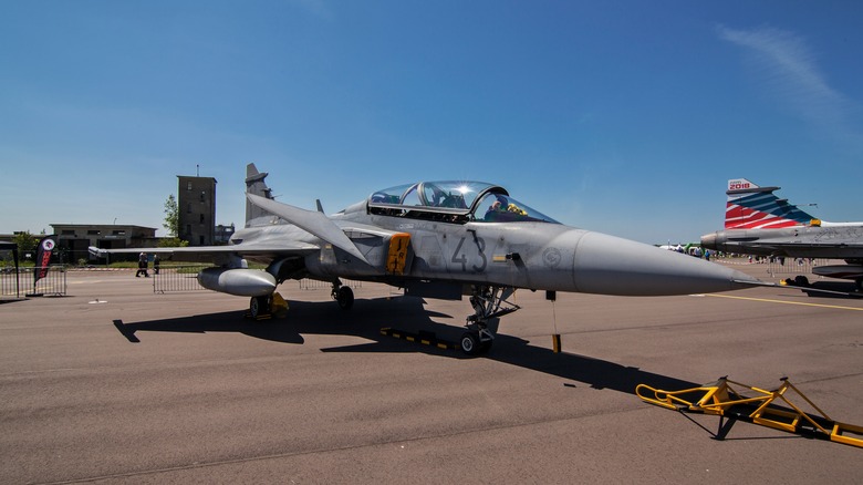 Jas 39 Gripen on runway