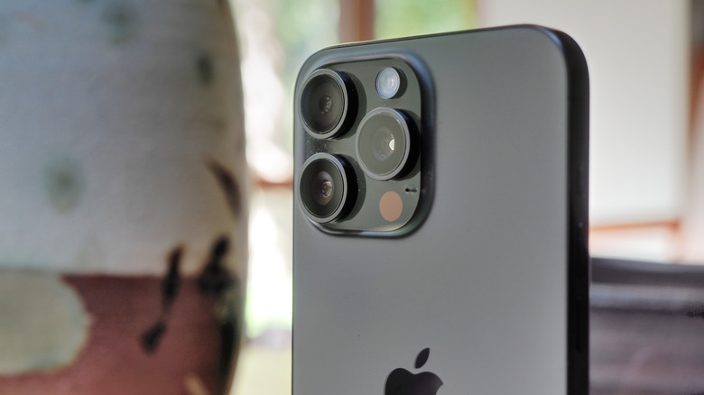 iPhone 15 Pro Max cameras