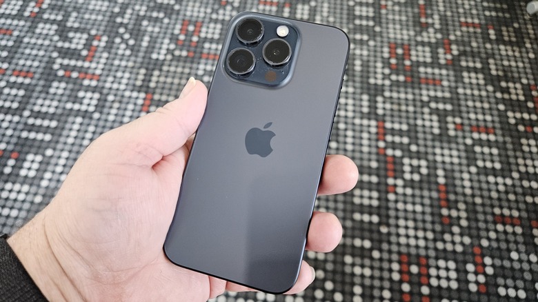 iPhone 15 Pro Review: Defying The Plateau