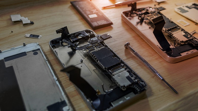 Disassembled iPhone parts 