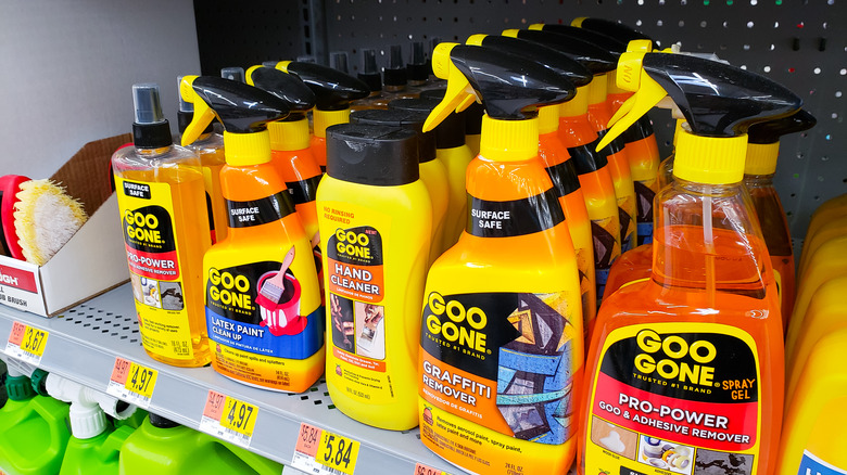 Goo Gone products on store shelf