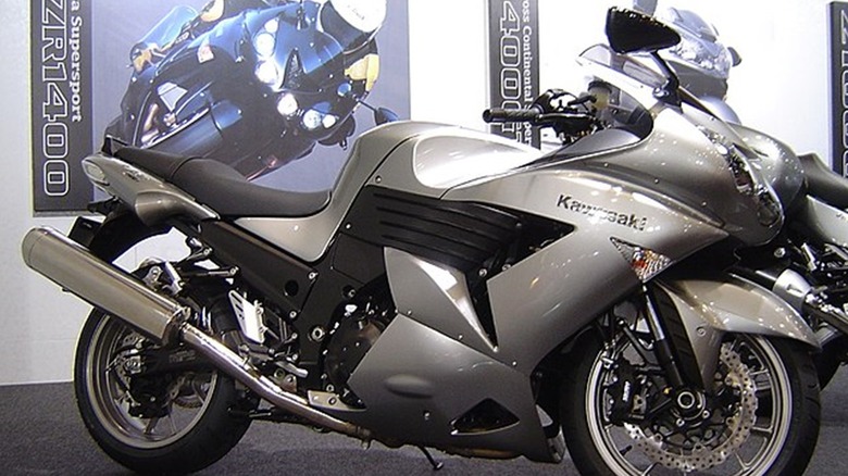 Kawasaki ZZR1400 on display