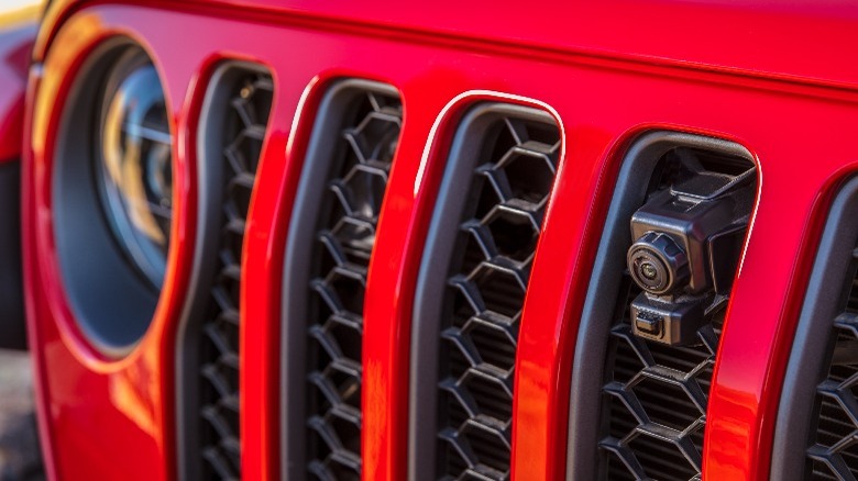 Grill of a 2023 Jeep Gladiator in red