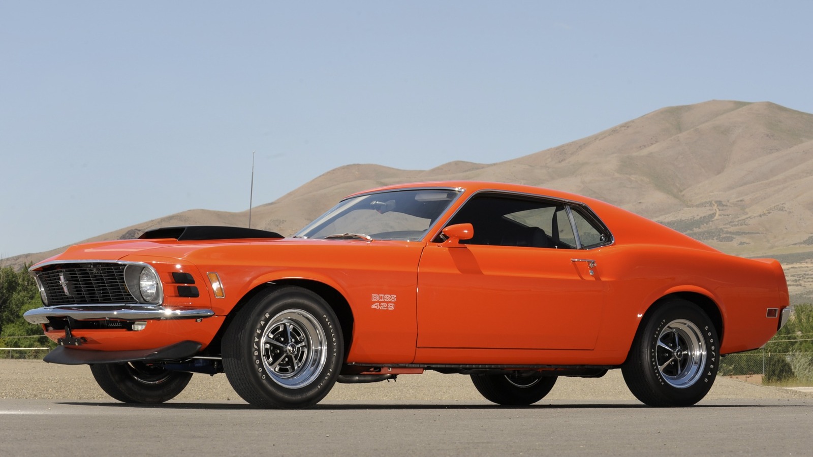 The Ford Boss 429 Hemi Isn't Exactly What You Think