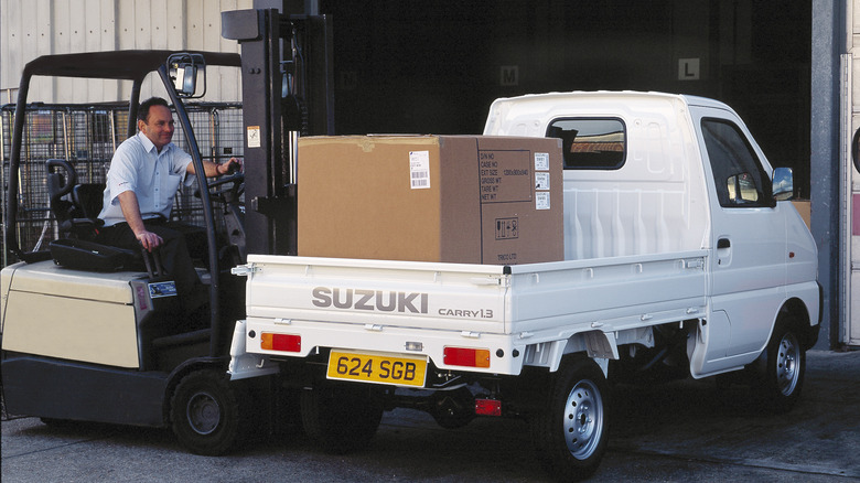 Suzuki Carry Kei truck