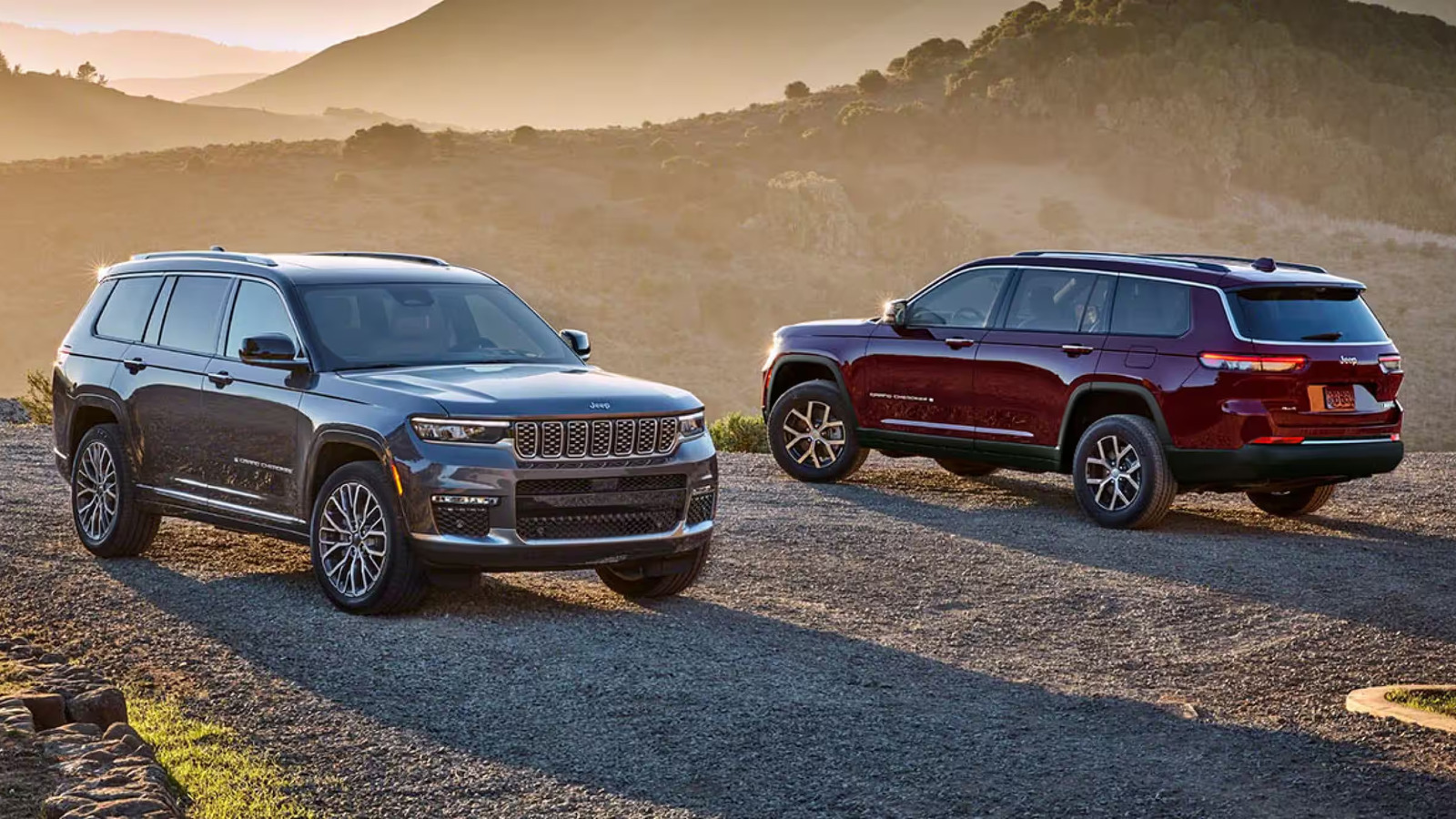 Jeep Grand Cherokee Summit Vs. Altitude: What's The Difference?