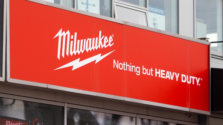 milwaukee tools sign