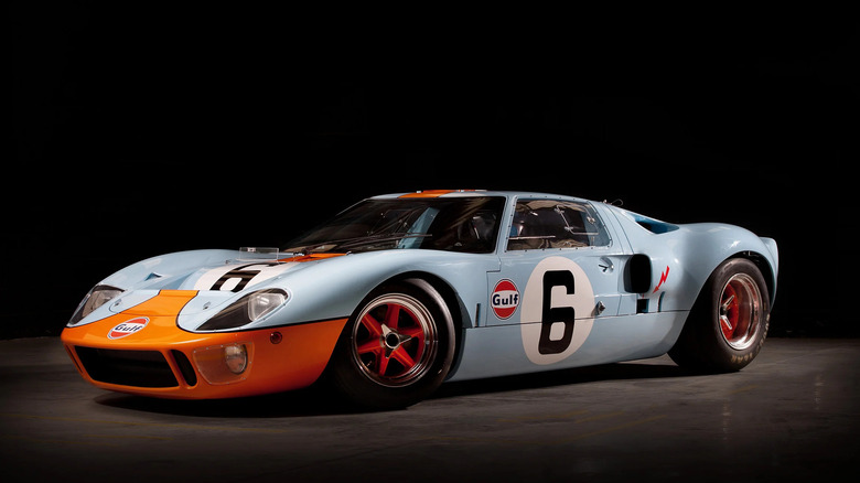 Superformance 50th Anniversary MkI GT40 Replica, front-left three-quarter view