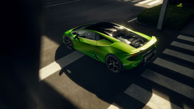 Lamborghini Huracan Tecnica on the street