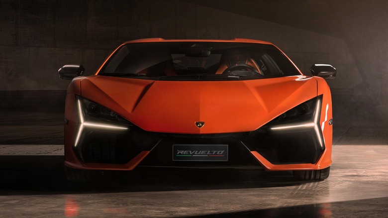 Lamborghini Revuelto front closeup